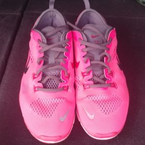 Women's Nike Size 7